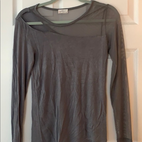 Top - Picture 3 of 4